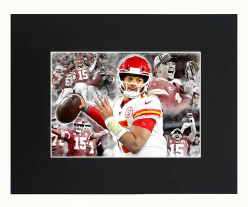 Patrick Mahomes Kansas City Chiefs Super Bowl Champions Football Print Matted - Afbeelding 1 van 5