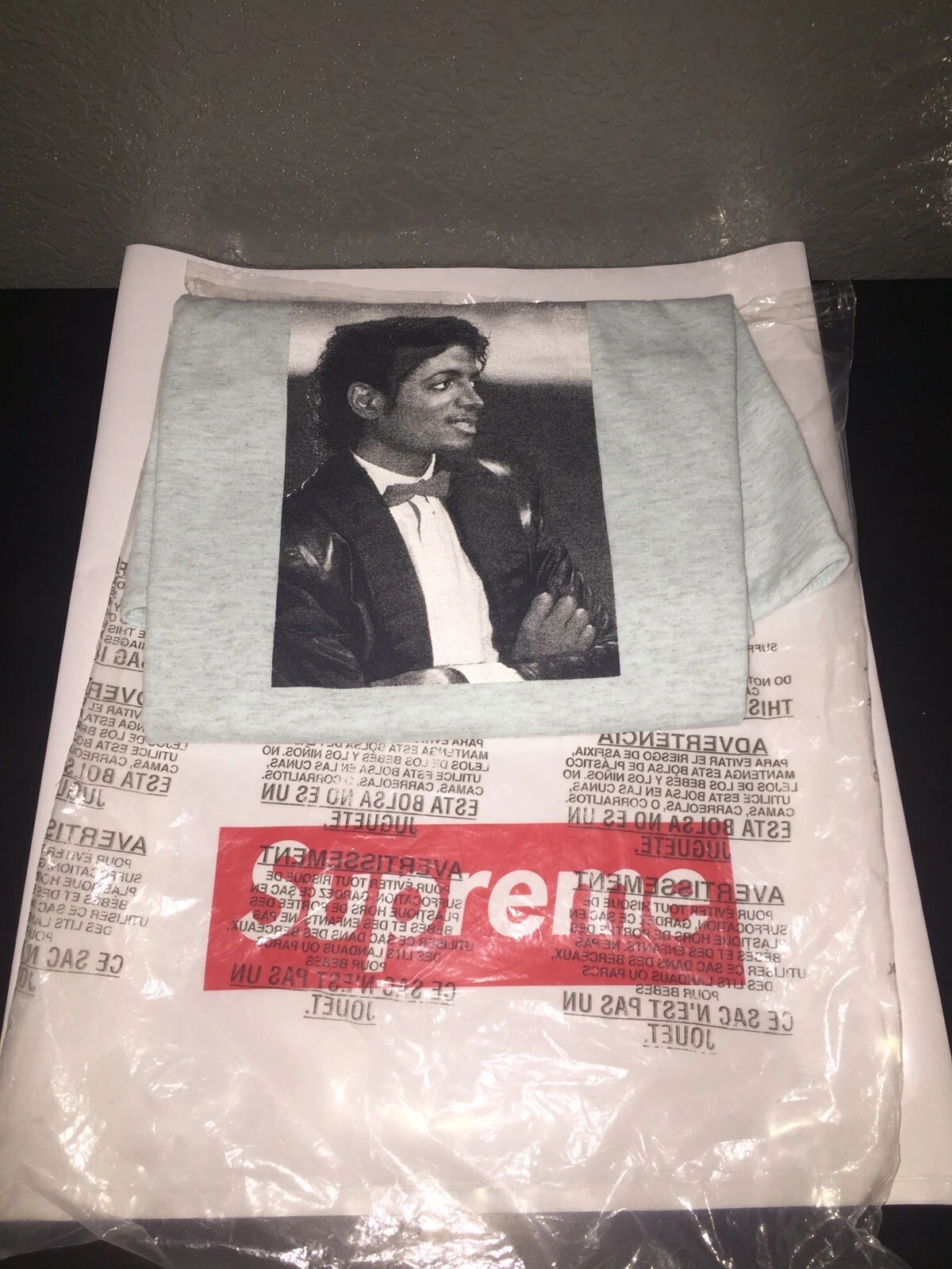 Chauffe tee Supreme Michale Jackson turquoise taille L ! Tout neuf ! 