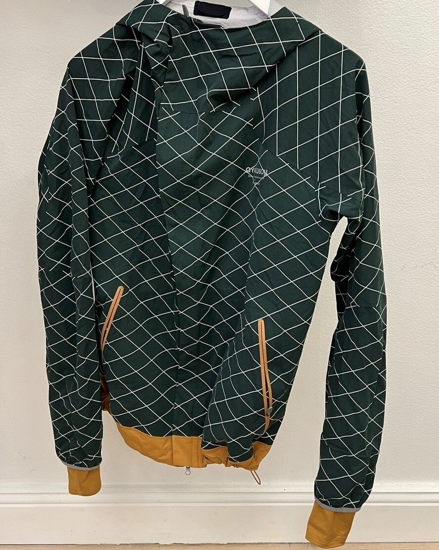 Rare NIKE x GYAKUSOU Green Quilted REFLECTIVE 3M Hooded Rare NIKE x GYAKUSOU Green Quilted REFLECTIVE 3M Hooded