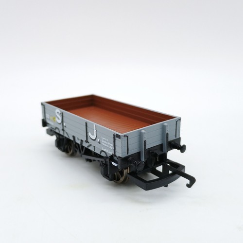 Hornby SJ 3 Plank Wagon 32 - OO - (Unused) Mint Condition - Picture 2 of 8