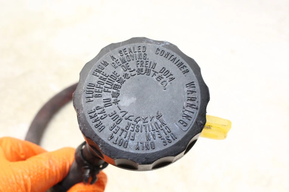 Kawasaki Ninja 650R Ex650A 2006 OEM depósito de líquido maestro de frenos trasero Foto 4 de 4