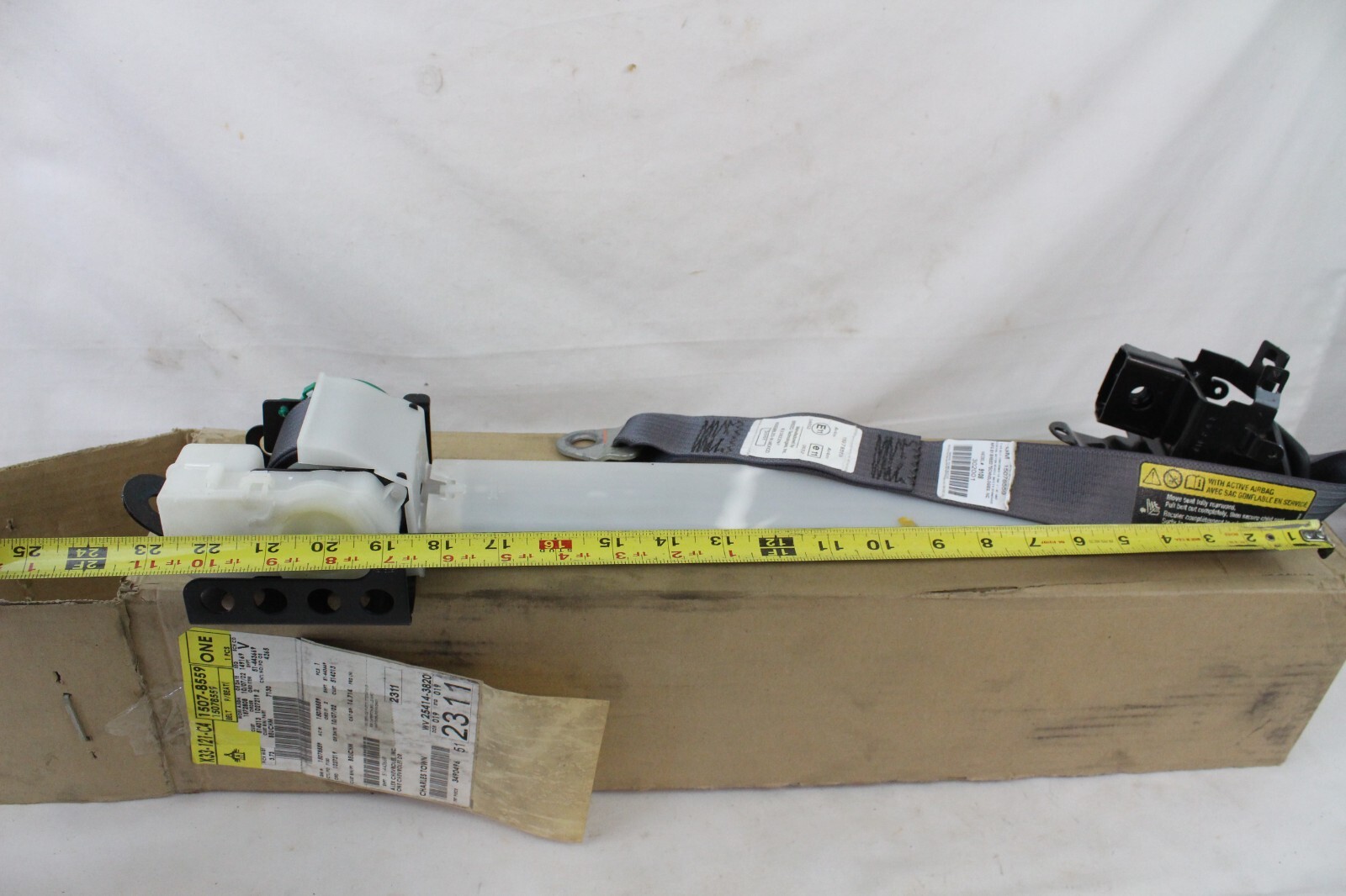 GM 15078559 Seat Belt OEM Part Silverado 2500 Tahoe Avalanche Suburban ...