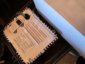 Complete Grow Kit - XtraSun Grow Lights 400W Sodium Ballast - Buckets - Bulbs