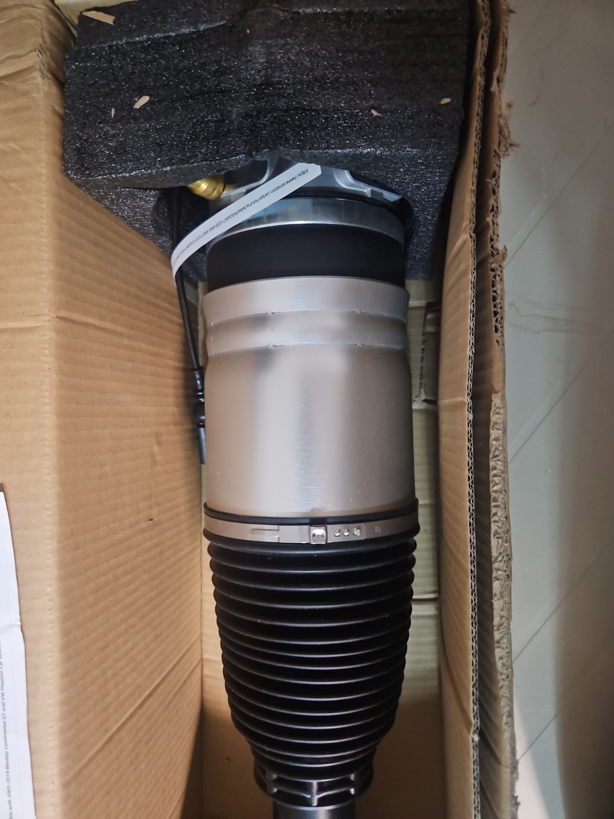 Bentley Continental 2003-2019 REAR+RIGHT Shock absorber P/N 3W0616002