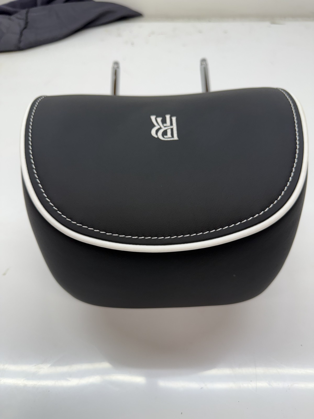 ROLLS ROYCE CULLINAN HEADREST OEM