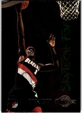 1994-95 SkyBox Premium #SF24 Clifford Robinson SkyTech Force