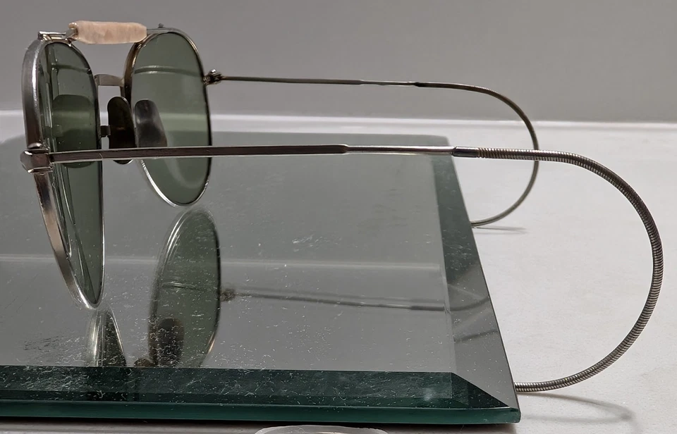 Vintage WWII Aviator Sunglasses Military Pilot Mother Of Pearl Brow Bar  - Image 4 of 4