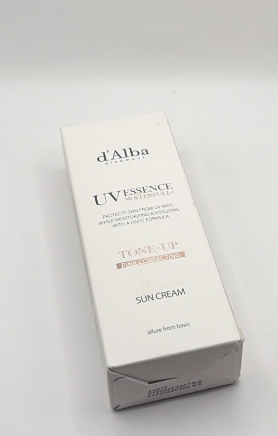 D'Alba Piemond UV Essence Waterfull+ Sun Cream SPF 50+ Tone UpPink Correcting LL