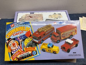 Chipperfields Circus - 4 Car Set - Land Rover etc - Rarität (Neu