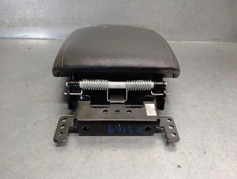 84660C5100WK accoudoir central pour KIA SORENTO III (UM) 2.2 CRDI 2015 5572544 - Photo 2/4