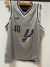 San Antonio Spurs Reversible Black/White Jersey 13 NBA Youth Medium