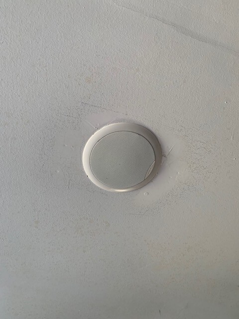 Bose Virtually Invisible 191 In-Wall Speakers Clean Clear Audio.