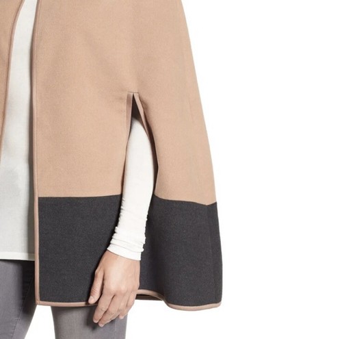 NWT! BCBGeneration Color-block Cape with Front Hook & Eye Closure - Picture 3 of 8