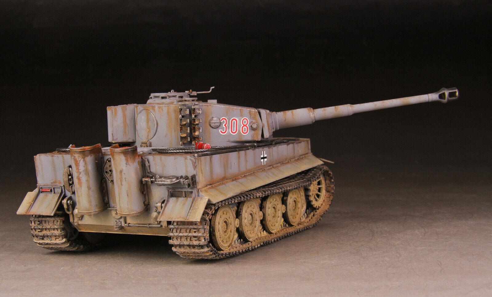 Pro Built Tamiya 1/35 German Tiger I Early #308 Heavy Tank.sPzAbt 502