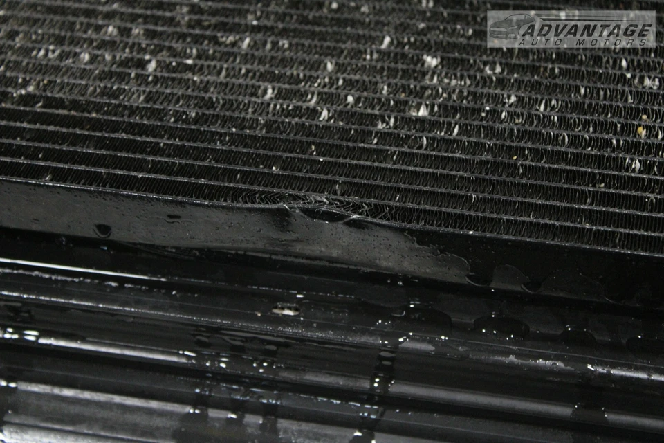 Dodge Charger 2016-2023 3,6 L radiador y ventilador de refrigeración cubierta y cuchilla y motor OEM Foto 4 de 4