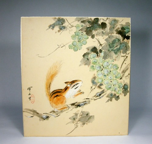 d 2 Vtg JAPANESE? PAINTINGS HAND PAINTED ON SILK Crabs Seashore, Chipmunk Grapes - Picture 7 of 15