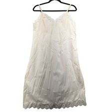 Vanity Fair Vintage Cream Lace Trim Full Slip Antron III Nylon Size 42L USA Made