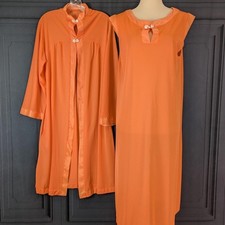 Vintage Peach Pink Gown and Peignoir Set - Size Medium Two Piece Nylon Lingerie