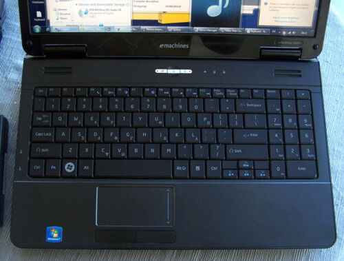 Acer eMachines E525 Intel T3100 1.9GHz 4GB RAM 250GB WiFi Windows 7 Home English - Picture 4 of 17