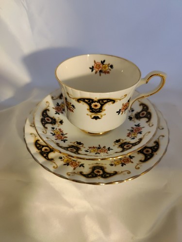 Royal Stafford Bone China Trio Vintage Teacup Saucer Side Plate - Picture 13 of 13
