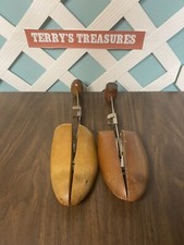 Pair of Mismatched Florsheim Shoe Trees- 4