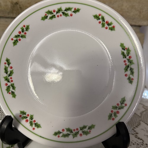 Corelle Christmas Holly Days 6.75” Bread & Butter Dessert Plate Lot Of 4 - Picture 2 of 4