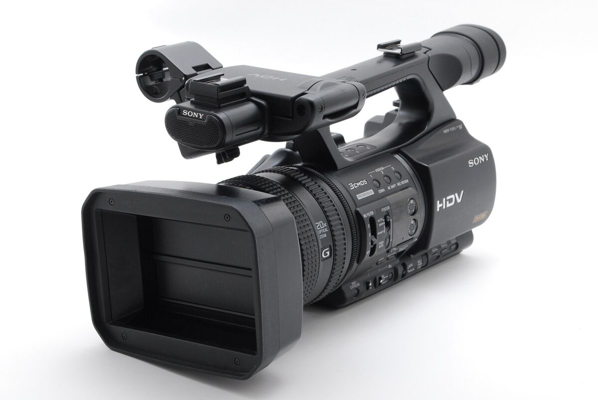 Near mint Sony HVR-Z5J /1 HDV 1080i Mini DV Professional Camcorder