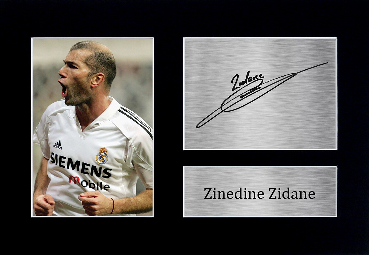 Framed Zinedine Zidane Signed Shirt - Real Madrid Club de Futbol