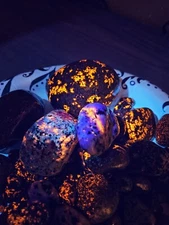 Sale!!! 1lb Yooperstone-Fluorescent-Sodalite Glow Rocks-Emberlites 1lb