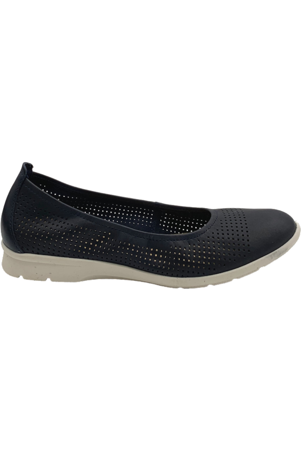 Туфли-лодочки из перфорированной кожи коллекции Clarks Jenette Ease темно-синего цвета 4990₽