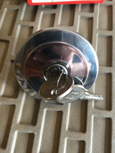 Stainless Steel Locking Petrol Cap Triumph Herald And Vitesse - Picture 4 of 6