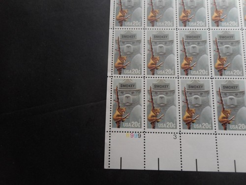 Scott 2096, 20 cent, Smokey Bear, Sheet - Picture 2 of 2