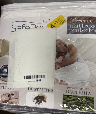 SafeRest Premium Mattress Protector Hypoallergenic Breathable Sz King