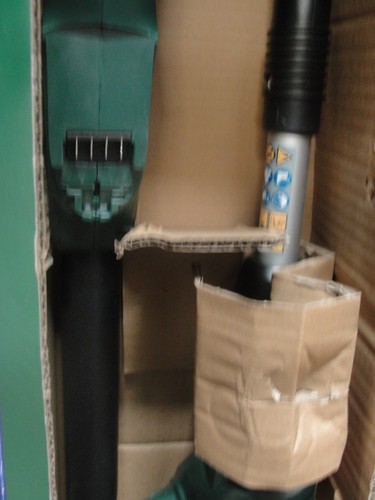Bosch Universal Hedgepole 18 with battery and charger 176586 - 第 6/6 張圖片