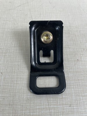 99-07 Ford F250 F350 Rear Cab Wall Child Seat Anchor Bracket Hook OEM 33017715A