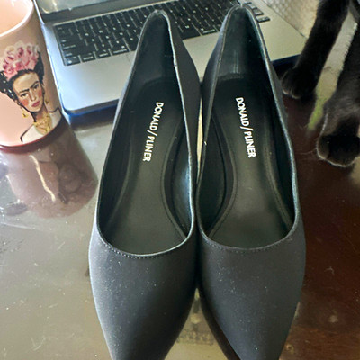 Donald Pliner Black Women's Pointed Toe Slip-On Ballet Flats Faux Leather