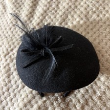 Giovanni Fascinator Headpiece with Feather  Bow Women's Formal 100 wool