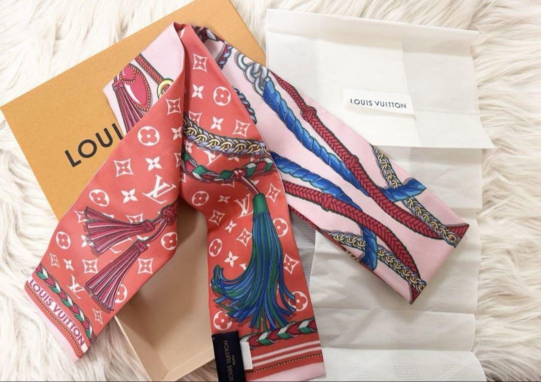 Louis Vuitton Silk Bandana Pink Excellent Used Women No Box