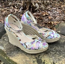 Christian Siriano for Payless Floral Shoe - Size 6