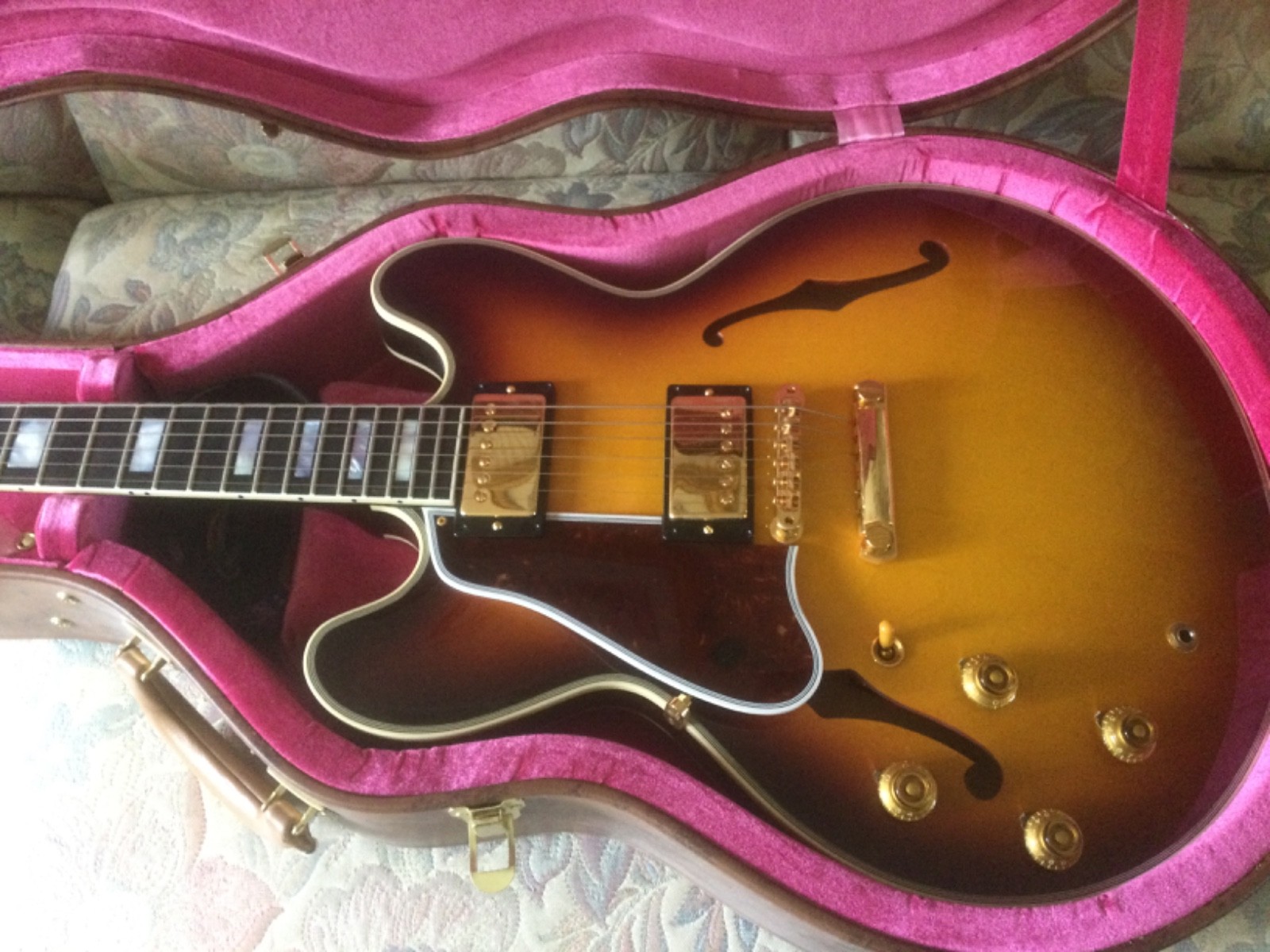 Left Handed Gibson 1959 ES-355 Guitar