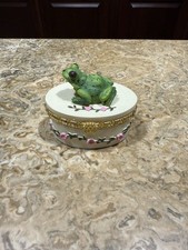 Vintage Frog On Small Tricket Box with Gold Rim Fairytale Collection With Note