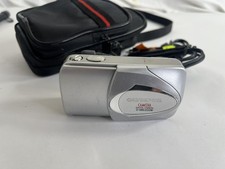 Olympus Camedia D-580 Zoom Digital Camera 4.0 MP 3x Zoom Silver W Case Cables