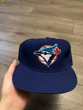 Deadstock - 90s 5950 New ERA Fitted Hat 100 Wool Sz 7 USA Made Toronto Bluejays