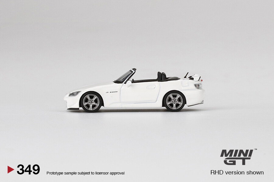 Mini GT 1:64 Honda S2000 (AP2) Type S Grand Prix White #349