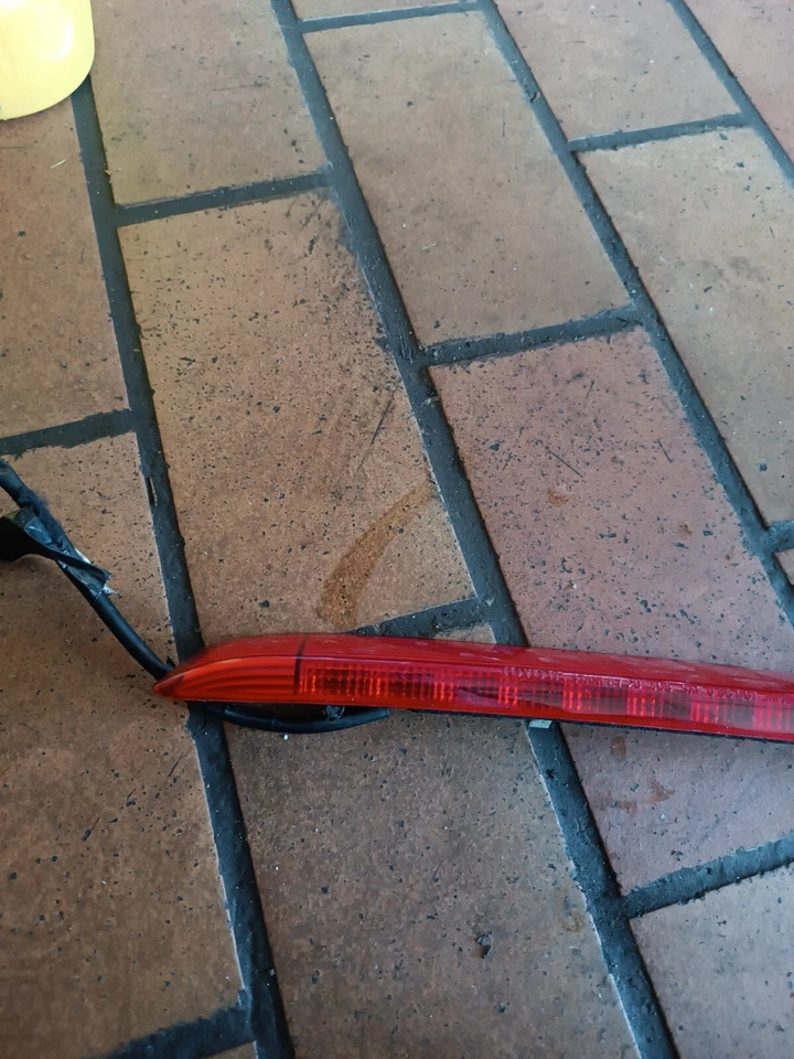 Originale Daihatsu Copen 3. Luce Freno Aggiuntiva STANLEY 20-408 - Immagine 3 di 4