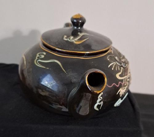 Decorative Ceramic? Tea Pot Chinese Dragon Motif - Picture 4 of 5