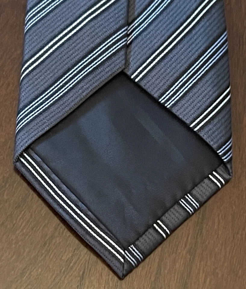 Corbata de cuello Kenneth Cole Reaction 100 % seda para hombre hecha en China Foto 2 de 4