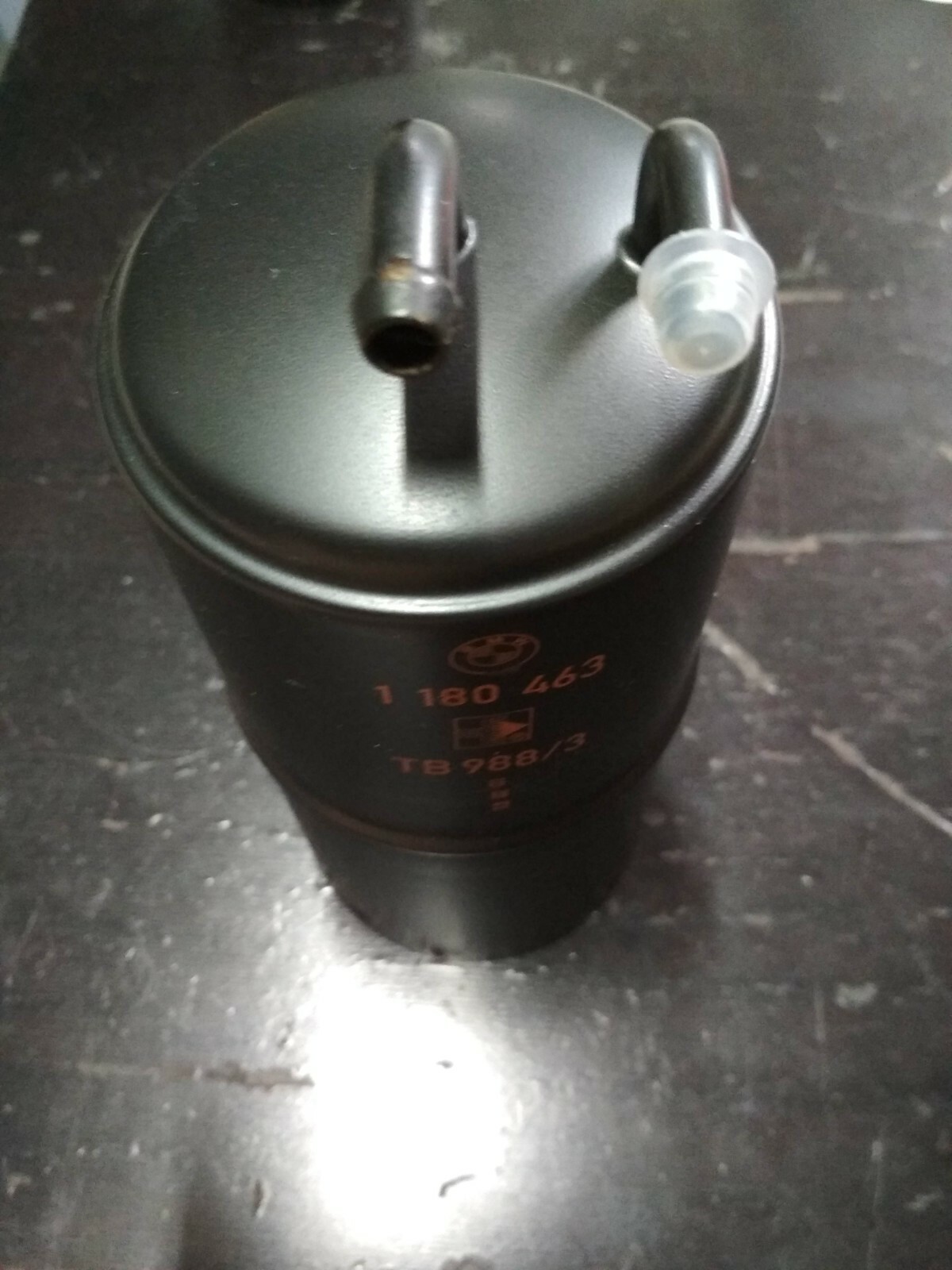 BMW E30E34E32E36E28E24 activated charcoal canister NEW GENUINE