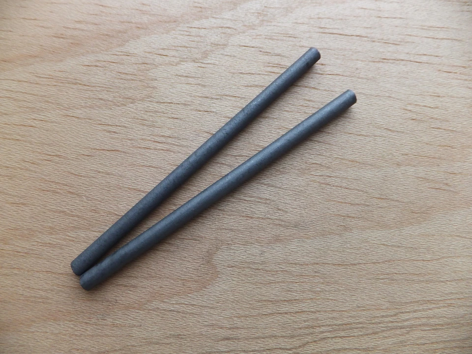 KITCHEN-CHEMISTRY 2 x Graphite Carbon Rods for Science Experiments Electrodes