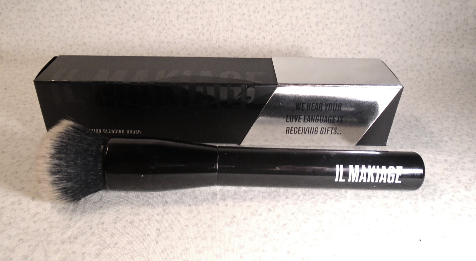 IL MAKIAGE Foundation Blending Brush 100 Full Size New/Boxed eBay